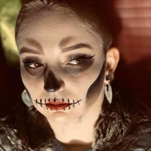 Meet your Posher, Abigail